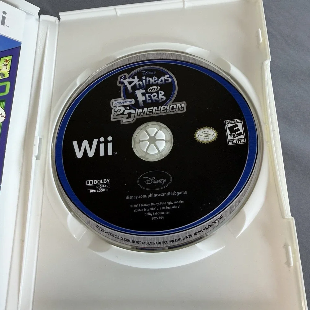 Phineas and Ferb Across the 2nd Dimension Nintendo Wii 2011 Video Game w Manual